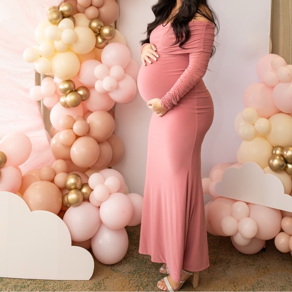 CLUB L LONDON PRETTY PERFECT BLUSH PINK MATERNITY DRESS MESH BARDOT MAXI DRESS - Picture 6 of 7